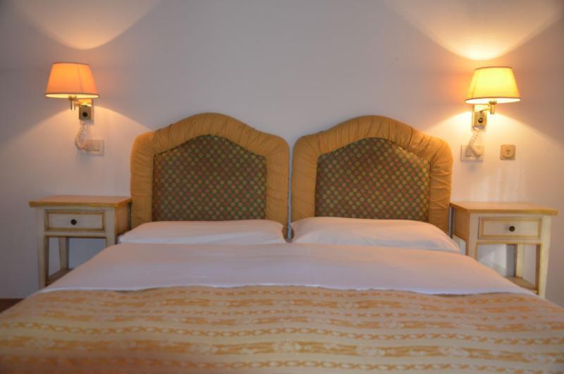 Il Fondaccio Otel Lizzano In Belvedere Dış mekan fotoğraf