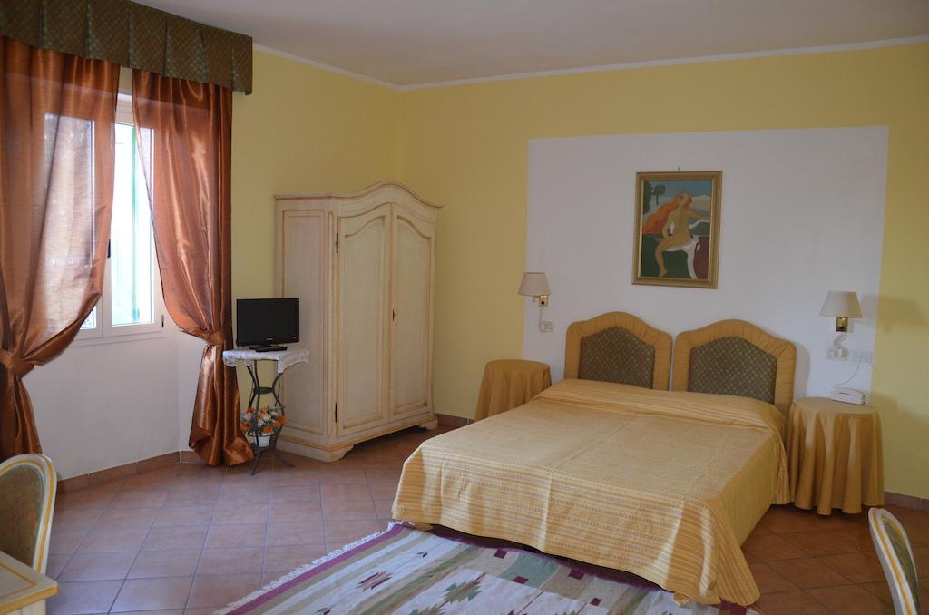 Il Fondaccio Otel Lizzano In Belvedere Oda fotoğraf