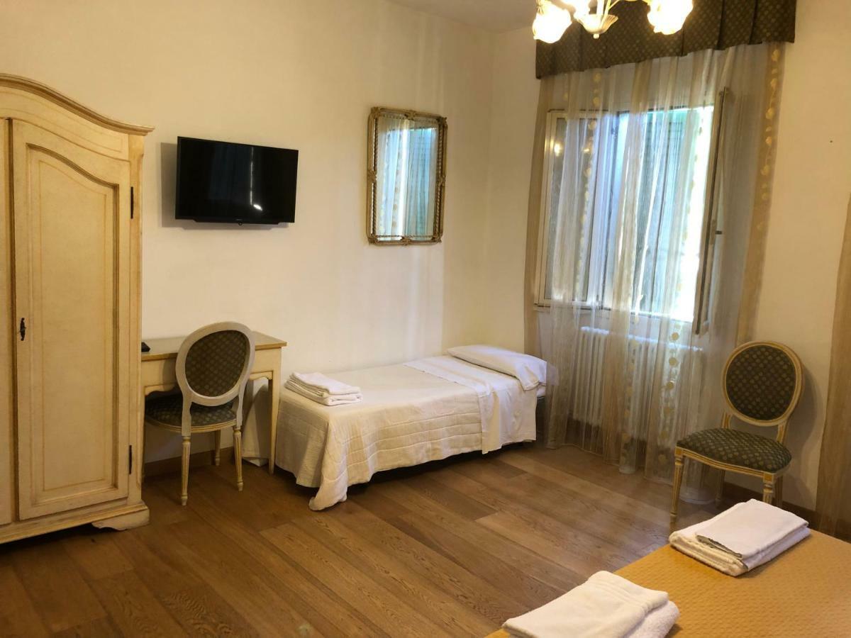 Il Fondaccio Otel Lizzano In Belvedere Dış mekan fotoğraf